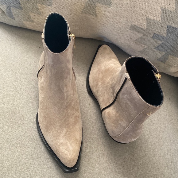 Jimmy Choo JUN suede ankle boots stucco/black NWB 38.5 - Picture 5 of 13